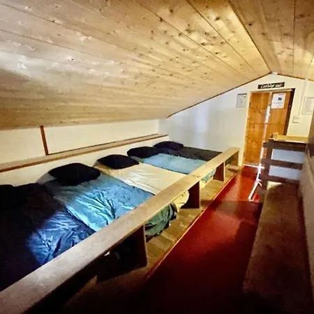 Inn Refuge Du Pre De Madame Carle *