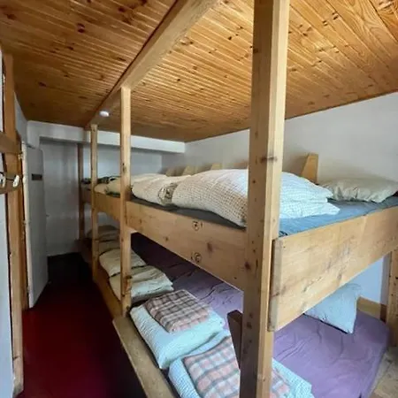 Inn Refuge Du Pre De Madame Carle